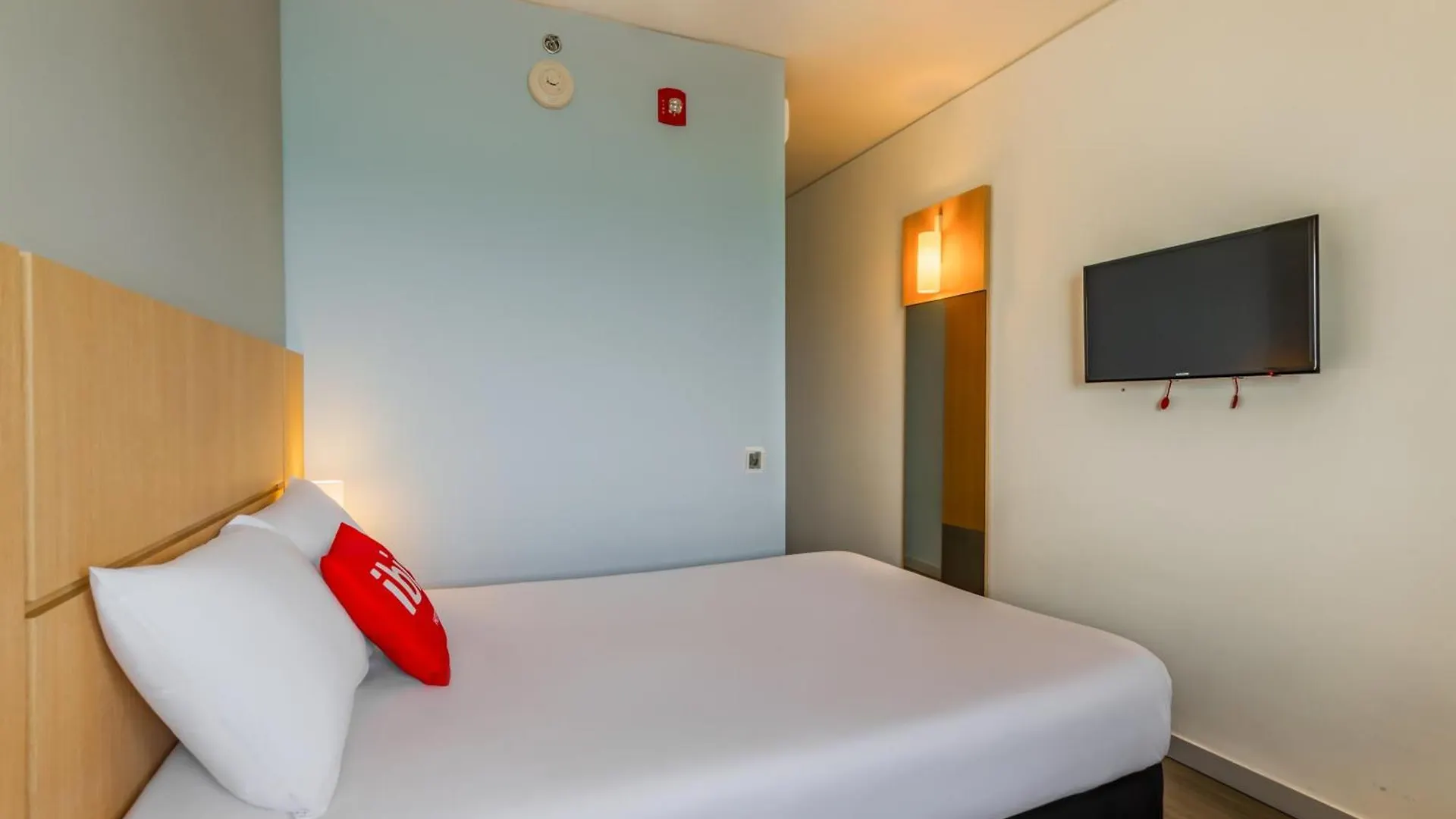Ibis Cartagena Marbella Hotel 3*,  Colombia