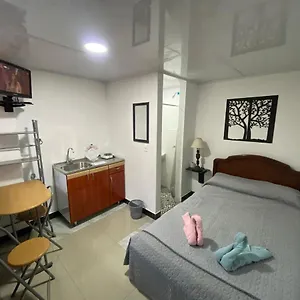 Apartamento Apartaestudio pequeño privado cerca al aeropuerto Bogotá