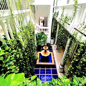 Boutique At The Park Hotel