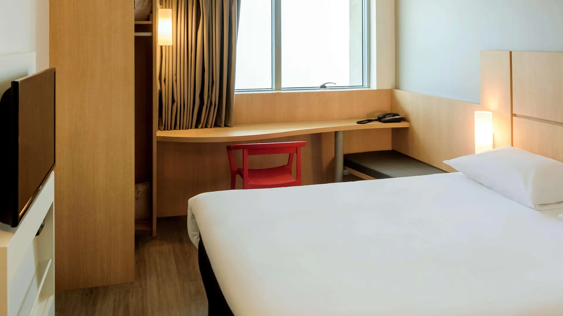 Ibis Cartagena Marbella Hotel